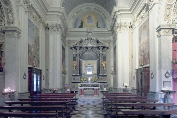 Santuario della Madonna della Neve, Iseo